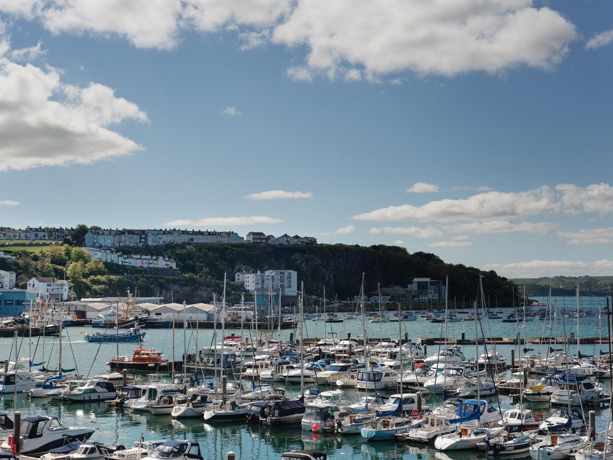 9 Dolphin Court Lejlighed Brixham Eksteriør billede
